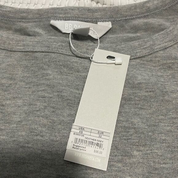 NWT- BB Dakota - XS. Bell Sleeve - Picture 4 of 10